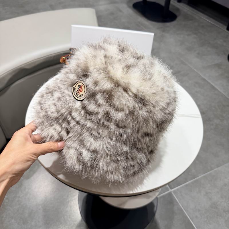 Moncler hat 112503